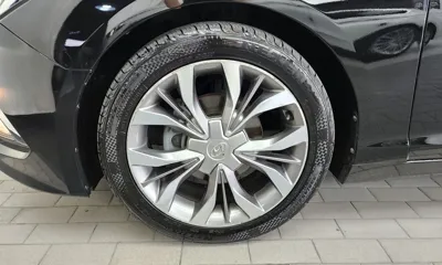 Hyundai Sonata 2015, 201055 км, за 4355.46 USD
