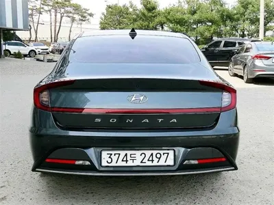 Hyundai Sonata 2021, 106312 км, за 10744.28 USD