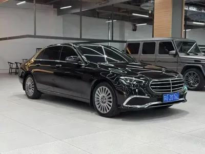 Mercedes-Benz E-Class 2022, 100000 км, за 35185.4 USD
