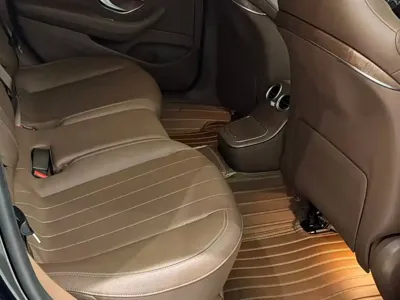 Mercedes-Benz E-Class 2022, 100000 км, за 35185.4 USD