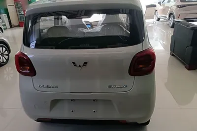 Wuling Hongguang MINIEV 2025, 100 км, за 8052 USD