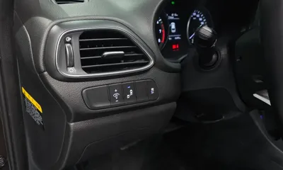 Hyundai i30 2017, 46499 км, за 6301.69 USD - фото 18