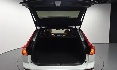 Volvo XC60 2019, 131573 км, за 17001.44 USD - фото 36