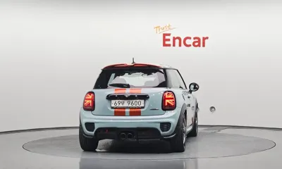 MINI Cooper 2019, 55638 км, за 16355.75 USD
