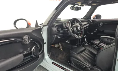 MINI Cooper 2019, 55638 км, за 16355.75 USD - фото 11