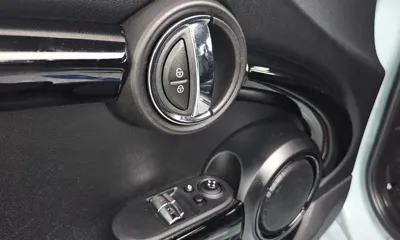 MINI Cooper 2019, 55638 км, за 16355.75 USD - фото 17