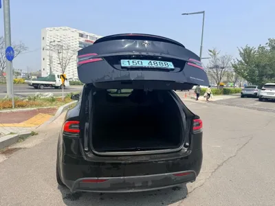 Tesla Model X 2020, 86726 км, за 50185.12 USD - фото 9