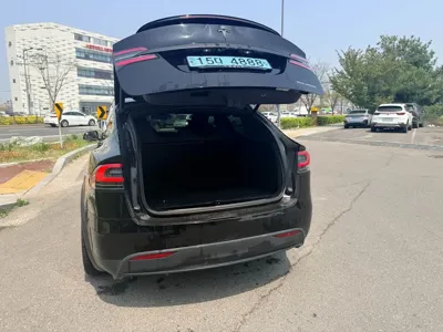 Tesla Model X 2020, 86726 км, за 50185.12 USD - фото 10