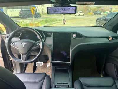 Tesla Model X 2020, 86726 км, за 50185.12 USD - фото 13