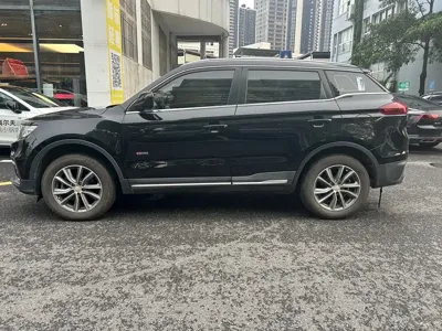 Geely Boyue 2019, 77000 км, за 4384.85 USD