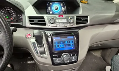 Honda Odyssey 2015, 84499 км, за 10245.91 USD - фото 19