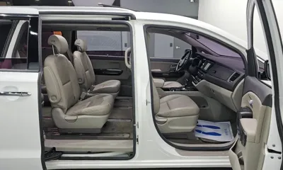 Kia Canival 2015, 187012 км, за 6371.52 USD - фото 12