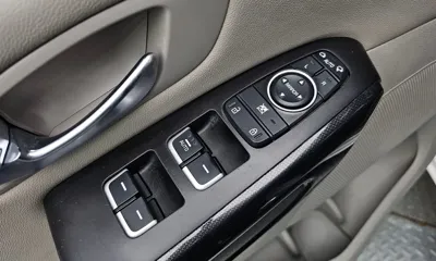 Kia Canival 2015, 187012 км, за 6371.52 USD - фото 13