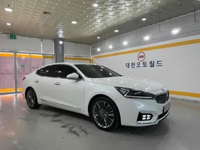 Kia K7 2018, 94459 км, за 7218.54 USD