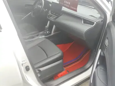 Toyota Corolla Cross 2024, 21900 км, за 15470.97 USD - фото 8