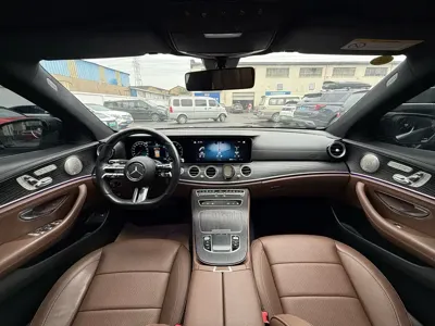 Mercedes-Benz E-Class 2022, 92000 км, за 23280.12 USD