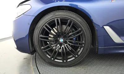 BMW 5-Series 2019, 86515 км, за 18051.73 USD