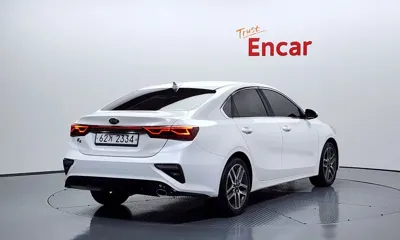 Kia K3 2019, 102421 км, за 7892.66 USD