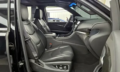 Cadillac Escalade 2017, 70819 км, за 22752.38 USD - фото 26