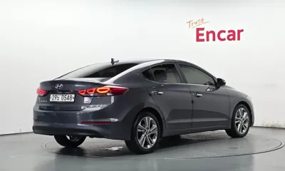 Hyundai Avante 2017, 129873 км, за 5919.86 USD
