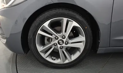 Hyundai Avante 2017, 129873 км, за 5919.86 USD