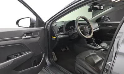 Hyundai Avante 2017, 129873 км, за 5919.86 USD - фото 10
