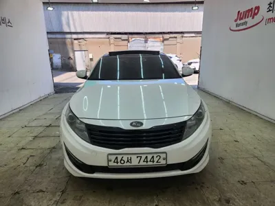 Kia K5 2011, 171000 км, за 2931.6 USD
