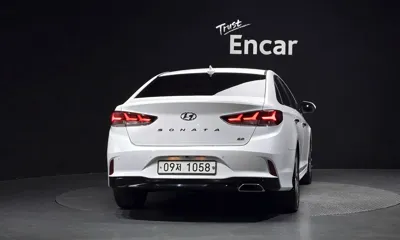 Hyundai Sonata 2018, 75304 км, за 9452.68 USD