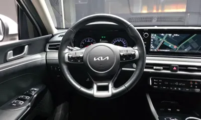 Kia K5 2022, 55598 км, за 10906.94 USD - фото 12
