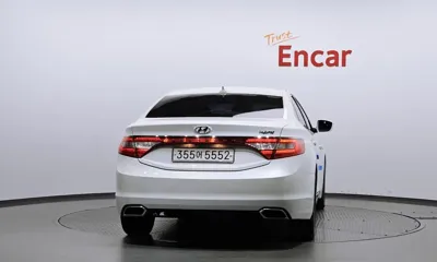 Hyundai Grandeur 2016, 93927 км, за 7525.6 USD