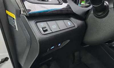 Hyundai Grandeur 2016, 93927 км, за 7525.6 USD - фото 16
