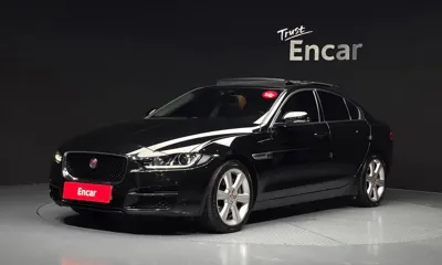 Jaguar XE · 2017 год