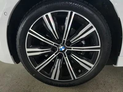 BMW 3-Series 2025, 4043 км, за 27322.43 USD