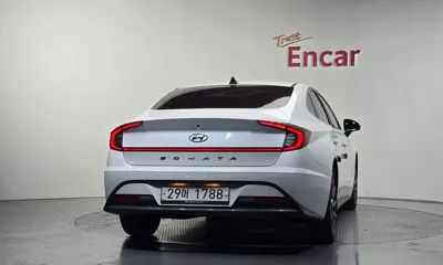 Hyundai Sonata 2020, 108690 км, за 11116.16 USD - фото 4