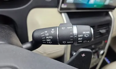 Land Rover Discovery Sport 2016, 118531 км, за 6075.93 USD - фото 16