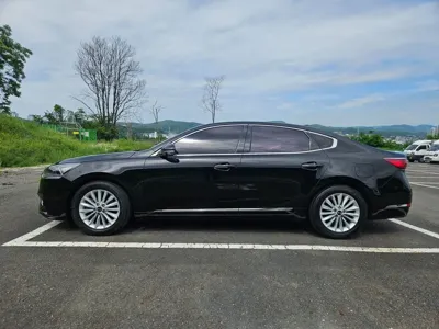 Kia K7 2017, 209158 км, за 4095.43 USD