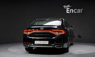 Hyundai Grandeur 2017, 137902 км, за 9124.33 USD
