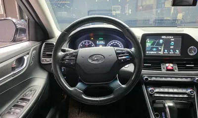 Hyundai Grandeur 2017, 137902 км, за 9124.33 USD - фото 14