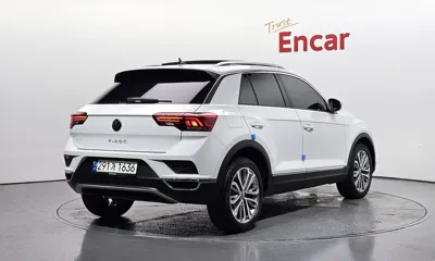 Volkswagen T-Roc 2021, 21368 км, за 19535.06 USD