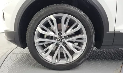 Volkswagen T-Roc 2021, 21368 км, за 19535.06 USD