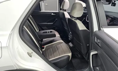 Volkswagen T-Roc 2021, 21368 км, за 19535.06 USD - фото 11