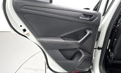 Volkswagen T-Roc 2021, 21368 км, за 19535.06 USD - фото 25