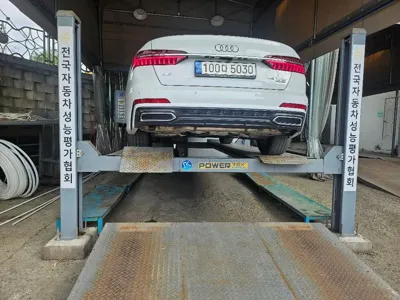Audi A6 2022, 40604 км, за 25677.69 USD