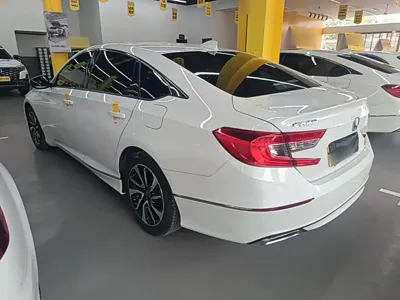 Honda Accord 2021, 43700 км, за 14563.17 USD