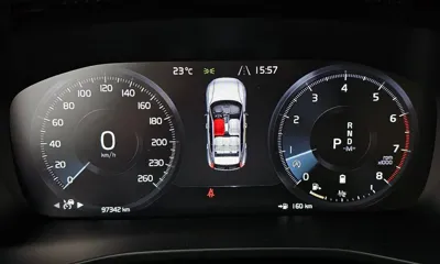 Volvo XC40 2021, 97342 км, за 17876.87 USD - фото 8