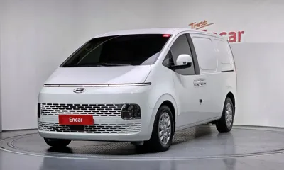 Hyundai Staria · 2023 год