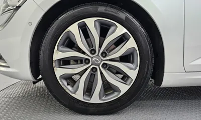 Renault-KoreaSamsung SM6 2016, 142309 км, за 3544.7 USD