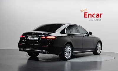 Mercedes-Benz E-Class 2021, 53113 км, за 21202.57 USD