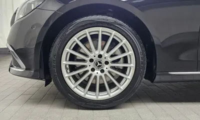 Mercedes-Benz E-Class 2021, 53113 км, за 21202.57 USD