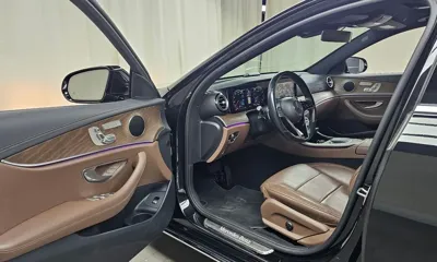 Mercedes-Benz E-Class 2021, 53113 км, за 21012.25 USD - фото 10